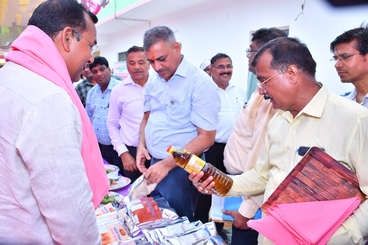 Officials inspecting Nival mustard oil